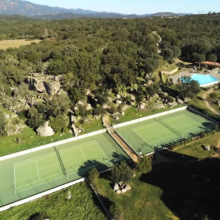 Résidence Domaine D'arca Vecchio - Location T2 - 4 Personnes Eluard 10 * Porto-Vecchio (Corsica)