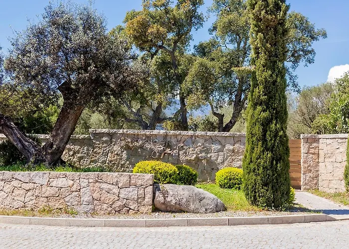 Domaine D'arca - Eluard 10 - 3 Pers * Porto-Vecchio (Corsica)